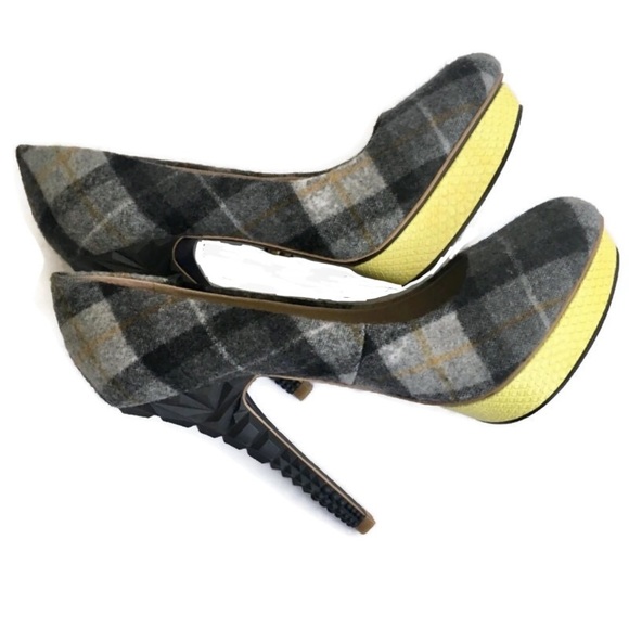 RACHEL Rachel Roy Shoes - Rachel Roy Keedan Gray Plaid Platform Pumps